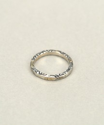 BEYOND COOL（ビヨンクール）の「「VIVIFY/ビビファイ」サイドアラベスクリング w/ゴールド（リング）」