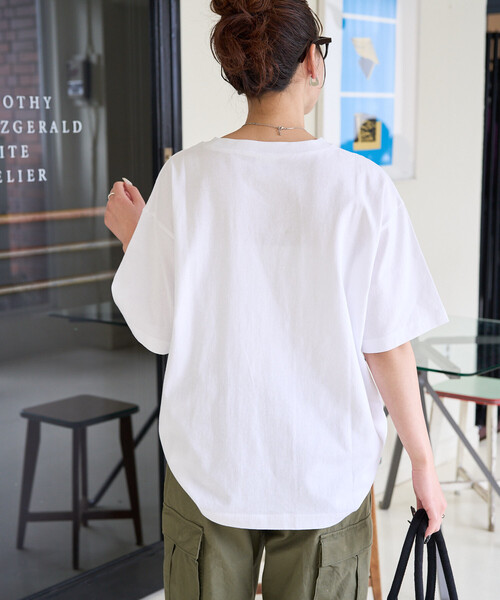 FREAK'S STORE(フリークスストア)の「限定展開 Champion × FREAK'S STORE/チャンピオン 別注 フロッキープリント ロゴ 半袖Tシャツ(Tシャツ/カットソー・レディース・ブラック/ライトグレー/ブルー/オフホワイト/ネイビー/モカ・フリ-)」の14枚目の写真