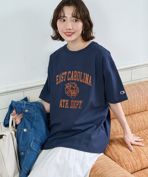 FREAK'S STORE(フリークスストア)の「限定展開 Champion × FREAK'S STORE/チャンピオン 別注 フロッキープリント ロゴ 半袖Tシャツ(Tシャツ/カットソー・レディース・ブラック/ライトグレー/ブルー/オフホワイト/ネイビー/モカ・フリ-)」の19枚目の写真