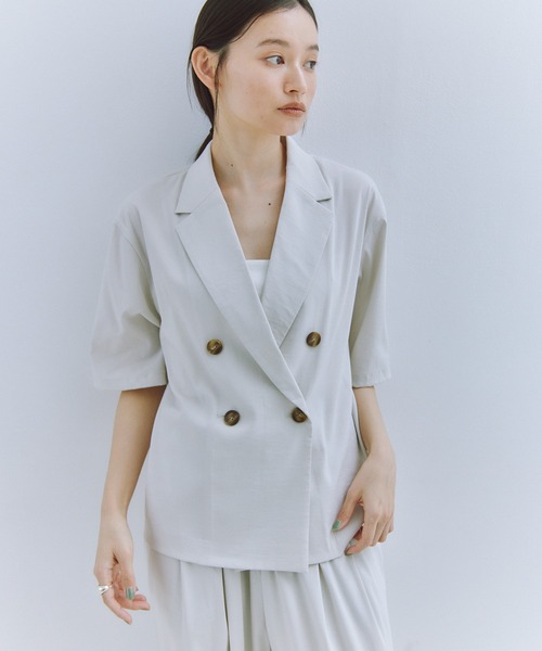 Obis&(オビスアンド)の「【セットアップ対応】ハーフスリーブダブルジャケット(テーラードジャケット・レディース・モカ/アイボリー・FREE)」の2枚目の写真