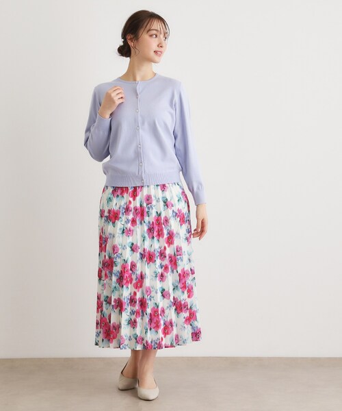 LAURA ASHLEY（ローラアシュレイ）の「【洗える／同素材アイテムあり】ソフトタッチ ニットカーディガン（カーディガン/ボレロ・レディース・オフホワイト/サックスブルー・38/40）」の9枚目の写真