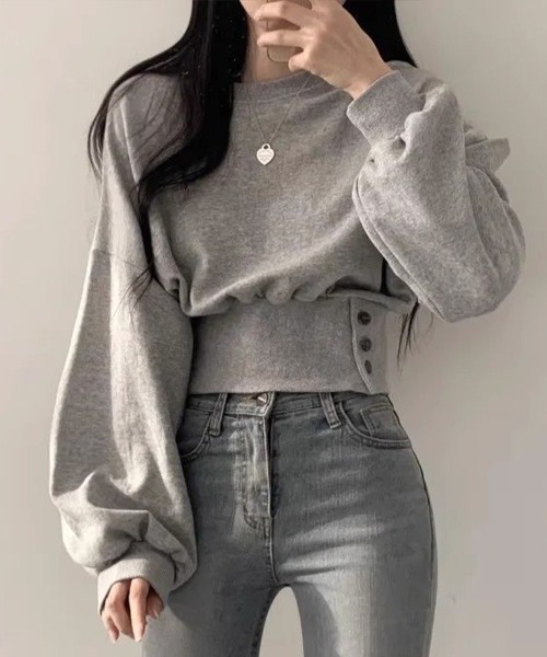 Flugge(フラッジー)の「ショート丈スウェットトップス(その他トップス・レディース・グレー/アッシュグレー・MEDIUM/LARGE)」の7枚目の写真
