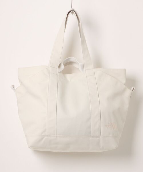 THE NORTH FACE(ザノースフェイス)の「THE NORTH FACE/ザ・ノース・フェイス トートバッグ SUNNY SIDE TOTE Mサイズ NM72606(トートバッグ・メンズ・ダークオリーブ/オフホワイト・FREE)」の12枚目の写真