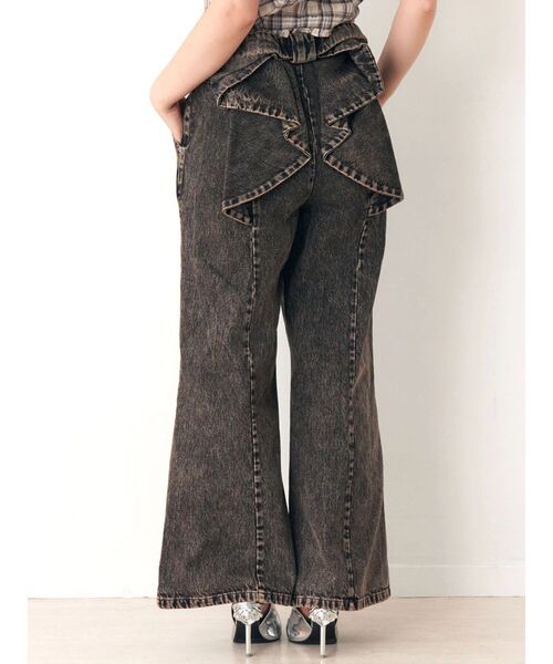 CALNAMUR(カルナムール)の「オーバーダイバックリボンデニムパンツ(デニムパンツ・レディース・ブラック/ブルー・X-SMALL/SMALL/MEDIUM)」の1枚目の写真