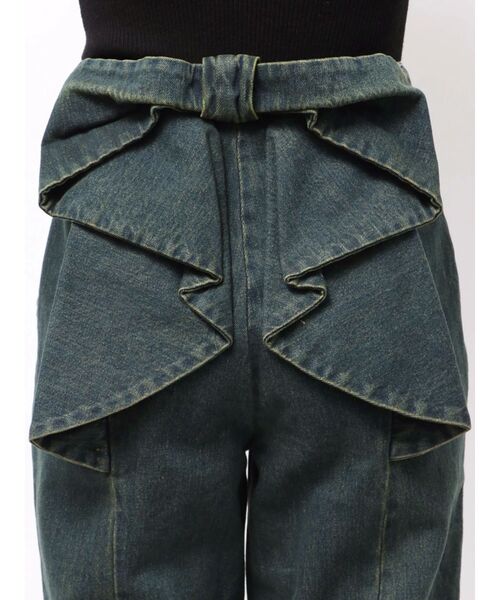 CALNAMUR（カルナムール）の「オーバーダイバックリボンデニムパンツ（デニムパンツ・レディース・ブラック/ブルー・X-SMALL/SMALL/MEDIUM）」の11枚目の写真