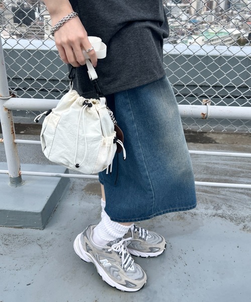 軽量 ナイロン巾着ミニショルダーバッグ