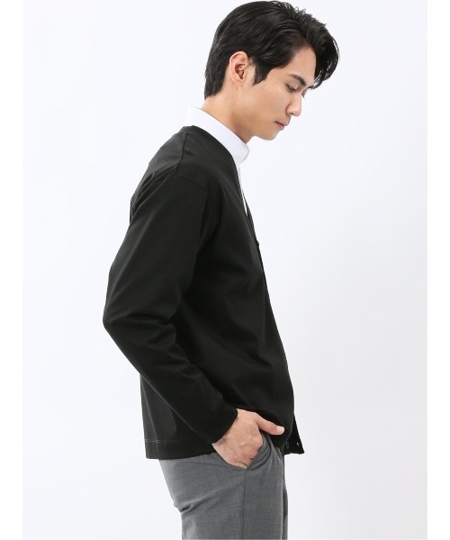 TAKA-Q（タカキュー）の「【ストレッチ 接触冷感 抗菌防臭 UVカット】タカキュー シルケットスムス Vネック カーディガン（カーディガン/ボレロ・メンズ・ブラック/ライトグレー・MEDIUM/LARGE/X-LARGE）」の6枚目の写真