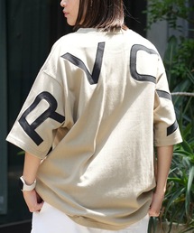 RVCA メンズ BACK SIDE ARCH SS Tシャツ 【2026年春夏モデル】/ルーカバックプリント半袖Tシャツ
