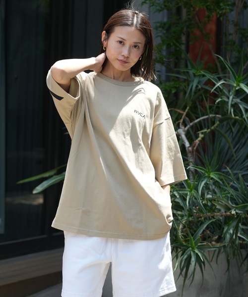 RVCA（ルーカ）の「RVCA メンズ BACK SIDE ARCH SS Tシャツ 【2026年春夏モデル】/ルーカバックプリント半袖Tシャツ（Tシャツ/カットソー・メンズ・カーキ/ブラック系その他2/ホワイト・MEDIUM/LARGE/SMALL/X-LARGE）」の18枚目の写真
