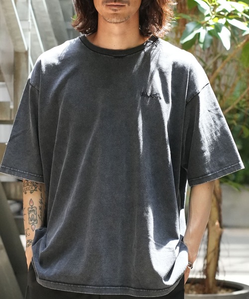 RVCA（ルーカ）の「RVCA メンズ BACK SIDE ARCH SS Tシャツ 【2026年春夏モデル】/ルーカバックプリント半袖Tシャツ（Tシャツ/カットソー・メンズ・カーキ/ブラック系その他2/ホワイト・MEDIUM/LARGE/SMALL/X-LARGE）」の21枚目の写真