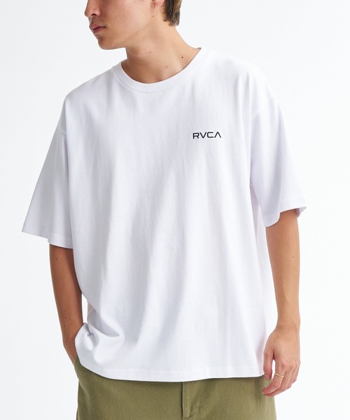 RVCA（ルーカ）の「RVCA メンズ BACK SIDE ARCH SS Tシャツ 【2026年春夏モデル】/ルーカバックプリント半袖Tシャツ（Tシャツ/カットソー・メンズ・カーキ/ブラック系その他2/ホワイト・MEDIUM/LARGE/SMALL/X-LARGE）」の8枚目の写真