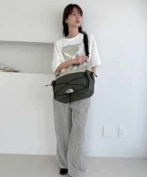 THE NORTH FACE(ザノースフェイス)の「◇THE NORTH FACE◇ WHITE LABEL 正規品/ボレアリス ショルダー バッグ BOREALIS SHOULDER BAG(メッセンジャーバッグ・レディース・ベージュ/カーキ/ブラック・FREE)」の10枚目の写真