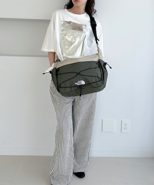 THE NORTH FACE(ザノースフェイス)の「◇THE NORTH FACE◇ WHITE LABEL 正規品/ボレアリス ショルダー バッグ BOREALIS SHOULDER BAG(メッセンジャーバッグ・レディース・ベージュ/カーキ/ブラック・FREE)」の11枚目の写真