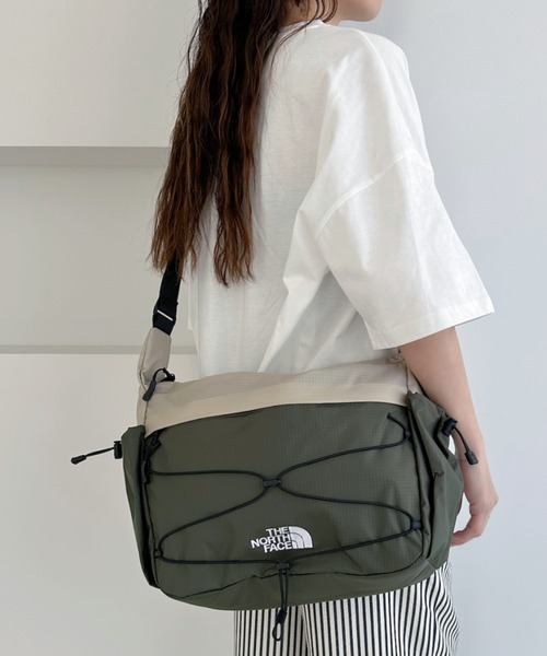 THE NORTH FACE(ザノースフェイス)の「◇THE NORTH FACE◇ WHITE LABEL 正規品/ボレアリス ショルダー バッグ BOREALIS SHOULDER BAG(メッセンジャーバッグ・レディース・ベージュ/カーキ/ブラック・FREE)」の12枚目の写真
