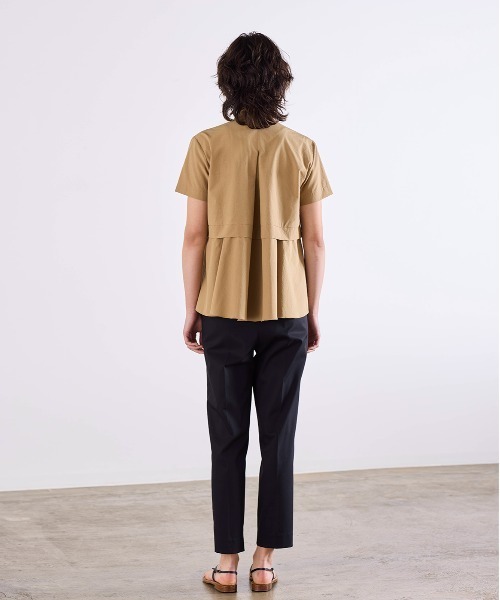 Marilyn Moon（マリリンムーン）の「tuck frill flare half sleeve shirt（シャツ/ブラウス・レディース・ネイビー/キャメル/ホワイト/グレー/サックスブルー・FREE）」の16枚目の写真