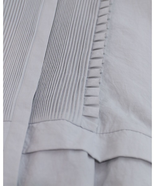 Marilyn Moon（マリリンムーン）の「tuck frill flare half sleeve shirt（シャツ/ブラウス・レディース・ネイビー/キャメル/ホワイト/グレー/サックスブルー・FREE）」の21枚目の写真