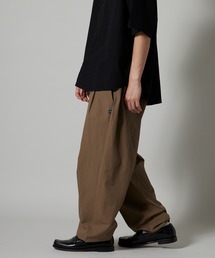 OK YESTERDAY（オッケーイエスタデイ）の「OK YESTERDAY / オーケー イエスタデイ 2タック ワイド イージーパンツ / 2-TUCK WIDE EASY PANTS / 2026年春夏 メンズ（その他パンツ）」