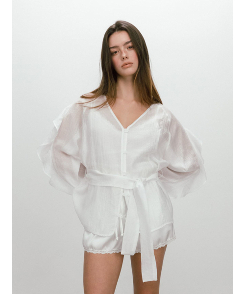 MOIFAIRE(モイフェア)の「FRILL BELTED BLOUSE / WHITE(シャツ/ブラウス・レディース・ホワイト・OS)」の1枚目の写真