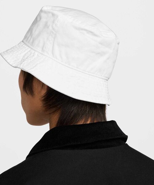 NIKE(ナイキ)の「ナイキ エイペックス フューチュラ ウォッシュ加工 バケットハット / Nike Apex Futura Washed Bucket Hat FB5381-100 White(ハット・メンズ・ホワイト・S/M/L)」の4枚目の写真