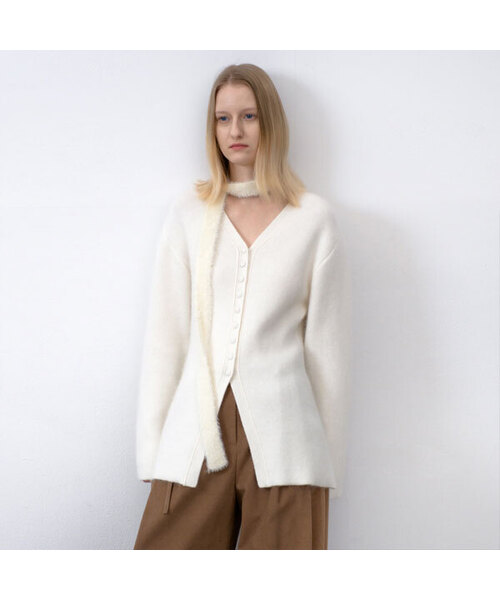ATELIER NAIN(アトリエナイン)の「ANGORA BLENDED KNIT CARDIGAN(CD-2234)(カーディガン/ボレロ・レディース・ヘザーグレー/アイボリー・FREE)」の2枚目の写真