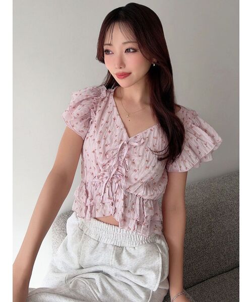 RESEXXY(リゼクシー)の「フラワークロップドフリルブラウス(シャツ/ブラウス・レディース・ピンク/ホワイト/ブラック・FREE)」の6枚目の写真