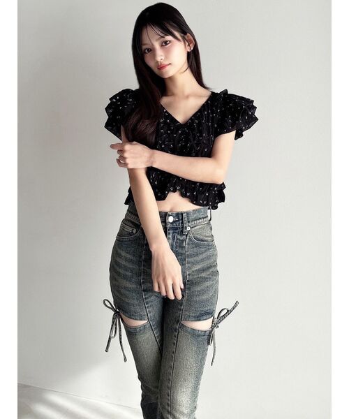 RESEXXY(リゼクシー)の「フラワークロップドフリルブラウス(シャツ/ブラウス・レディース・ピンク/ホワイト/ブラック・FREE)」の8枚目の写真