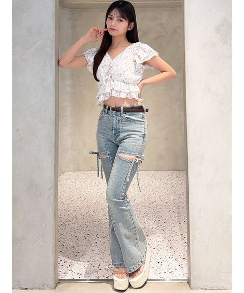 RESEXXY(リゼクシー)の「フラワークロップドフリルブラウス(シャツ/ブラウス・レディース・ピンク/ホワイト/ブラック・FREE)」の15枚目の写真