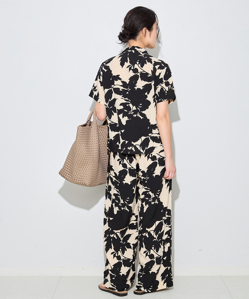 journal standard L'essage（ジャーナルスタンダードレサージュ）の「別注【LUSANA / ルサーナ】TINA SHIRTS：シャツ（シャツ/ブラウス・レディース・ブラック系その他/オートミール・SMALL）」の3枚目の写真