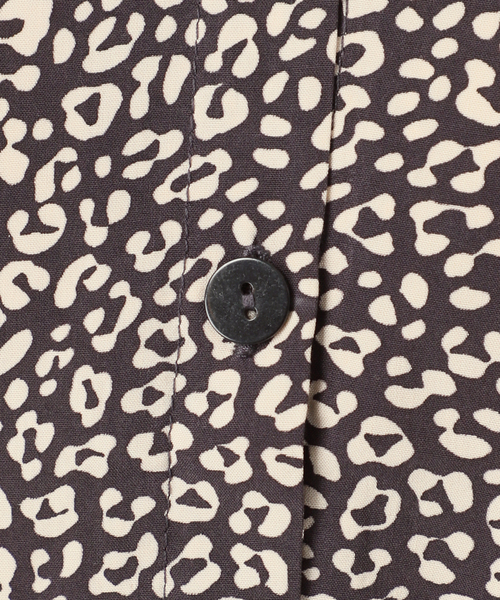 journal standard L'essage（ジャーナルスタンダードレサージュ）の「別注【LUSANA / ルサーナ】TINA SHIRTS：シャツ（シャツ/ブラウス・レディース・ブラック系その他/オートミール・SMALL）」の22枚目の写真