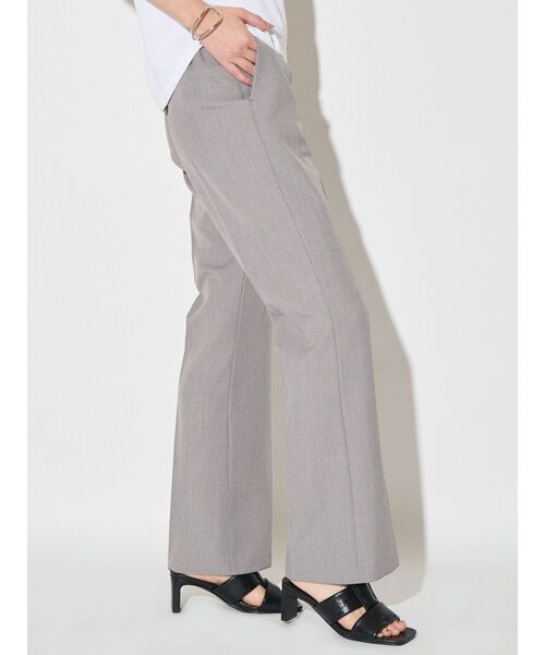 ELENDEEK(エレンディーク)の「レーストリムスカートレイヤードパンツ(その他パンツ・レディース・グレー/オフホワイト・2/1)」の11枚目の写真