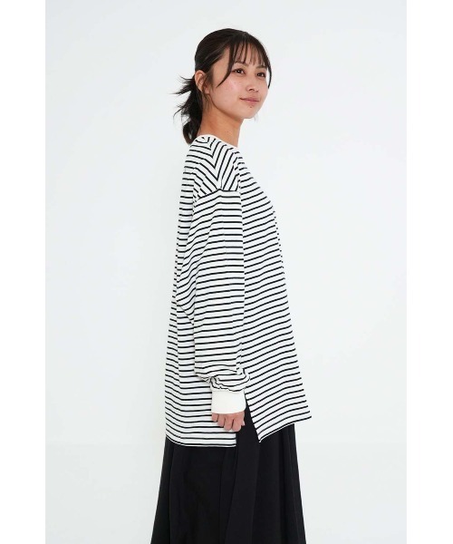 HEART MARKET(ハートマーケット)の「スリットゆったりチュニック(Tシャツ/カットソー・レディース・ブラック系/チャコール/ホワイト/ライム/ピンク/ブルー・FREE)」の11枚目の写真