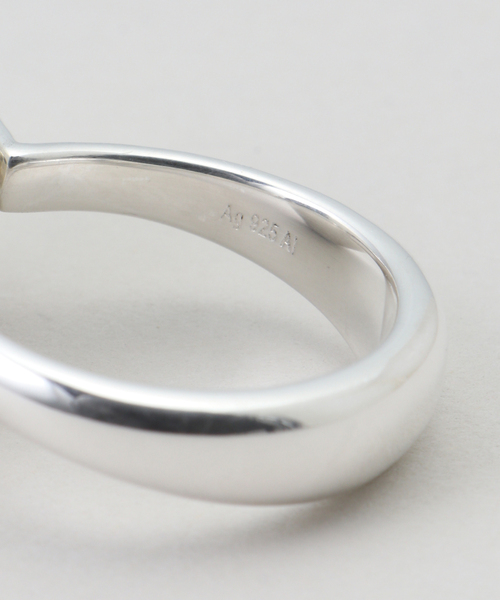 ANNIKA INEZ（アニカイネズ）の「【ANNIKA INEZ/ アニカ イネズ】 Large Ellipse Ring（リング・レディース・シルバー・7/6）」の5枚目の写真