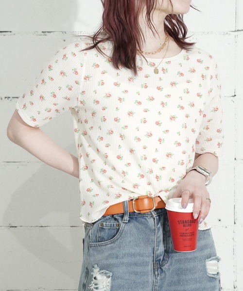 JEMORGAN(ジェーイーモーガン)の「"04"≪JEMORGAN≫パックT ワッフル 花柄 ハーフスリーブ Tシャツ(Tシャツ/カットソー・レディース・ブラック系1/ネイビー系1/ブルー系1/パープル系1/ピンク系1・FREE)」の5枚目の写真