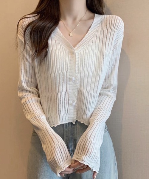 ALTROSE(アルトローズ)の「【2026SS】シアーVネック カーディガン(カーディガン/ボレロ・レディース・ブラック/ホワイト/グリーン・FREE)」の4枚目の写真