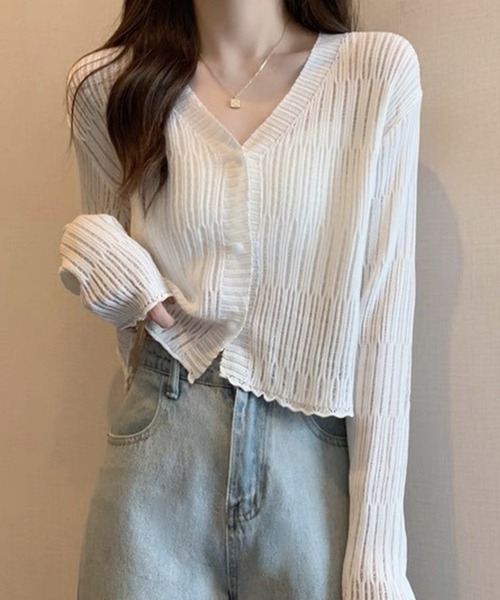 ALTROSE(アルトローズ)の「【2026SS】シアーVネック カーディガン(カーディガン/ボレロ・レディース・ブラック/ホワイト/グリーン・FREE)」の5枚目の写真
