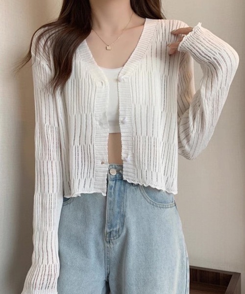 ALTROSE(アルトローズ)の「【2026SS】シアーVネック カーディガン(カーディガン/ボレロ・レディース・ブラック/ホワイト/グリーン・FREE)」の10枚目の写真
