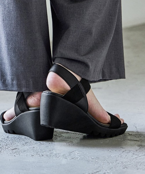 Fashion Letter(ファッションレター)の「日本製 ゴムストラップコンフォートシューズサンダル 痛くないサンダル(サンダル・レディース・ベージュ系その他/ブラック・LL/L/M/S)」の20枚目の写真