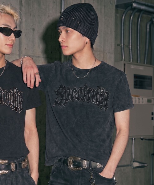 SPINNS(スピンズ)の「“キラッとロゴで差つく” 短丈半袖Tシャツ/ラインストーン(Tシャツ/カットソー・メンズ・ホワイト/ブラック系その他/ブラック/ピンク系その他・ONESIZE)」の3枚目の写真