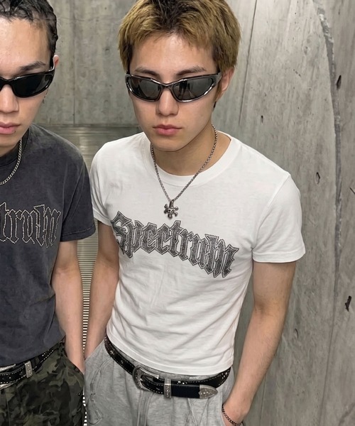 SPINNS(スピンズ)の「“キラッとロゴで差つく” 短丈半袖Tシャツ/ラインストーン(Tシャツ/カットソー・メンズ・ホワイト/ブラック系その他/ブラック/ピンク系その他・ONESIZE)」の2枚目の写真