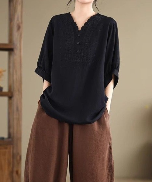 mielu(ミエル)の「刺繍スカラップネックブラウス(シャツ/ブラウス・レディース・ホワイト/ブラック/ブラウン/グリーン・LARGE/MEDIUM)」の12枚目の写真