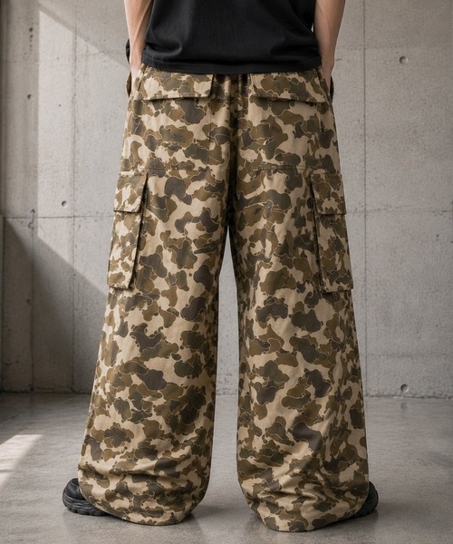8(eight)(エイト)の「ワイドカーゴパンツ(カーゴパンツ・メンズ・ブラック/カーキ/ブラウン/グリーン・LARGE/MEDIUM/X-LARGE)」の2枚目の写真