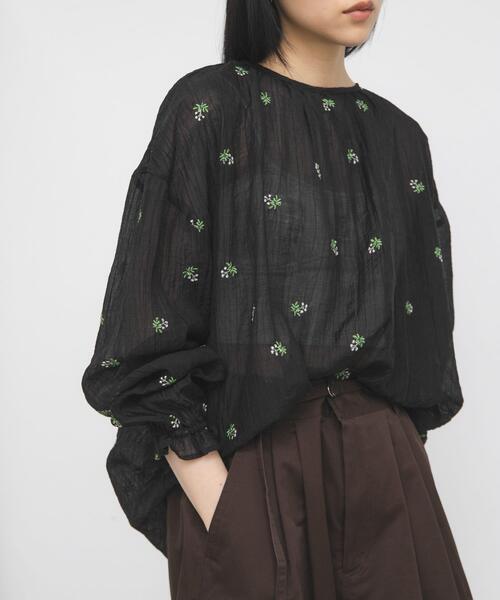 KBF(ケイビーエフ)の「『STAFF DESIGN PROJECT』2WAY刺繍ブラウス(シャツ/ブラウス・レディース・ブラック系その他/ブラウン系その他/ホワイト系その他・ONE)」の15枚目の写真