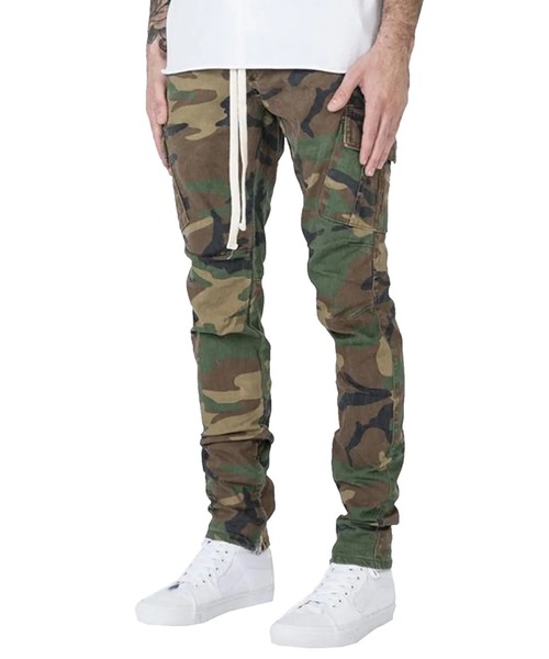 mnml(ミニマル)の「mnml【ミニマル】-CARGO DRAWCORD PANTS SLIM FIT(その他パンツ・メンズ・ブラック/カモフラージュ・M/L/XL/S)」の2枚目の写真