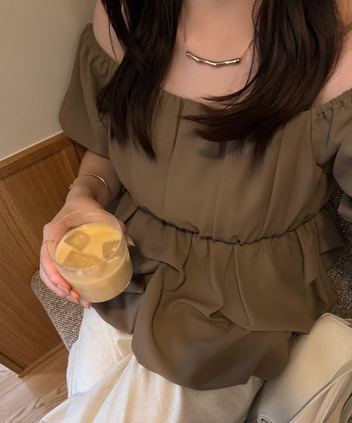 junoah（ジュノア）の「バルーンペプラムブラウス（シャツ/ブラウス・レディース・モカ/ホワイト/ブラック・SMALL/MEDIUM/LARGE）」の16枚目の写真