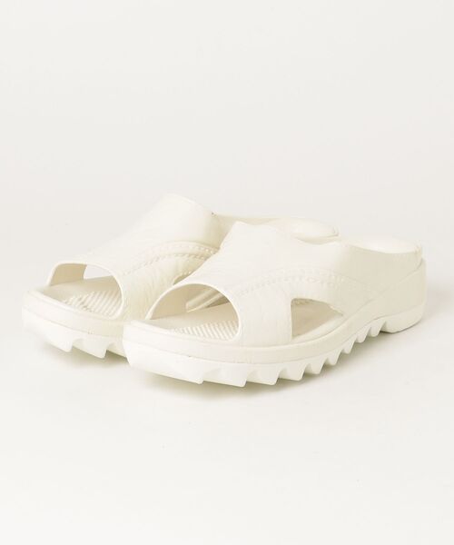 BENCH(ベンチ)の「BENCH/ベンチ/BENSAN-E_SHARK_SOLE(サンダル・メンズ・ブラック/ホワイト・XL/XXL/M)」の1枚目の写真