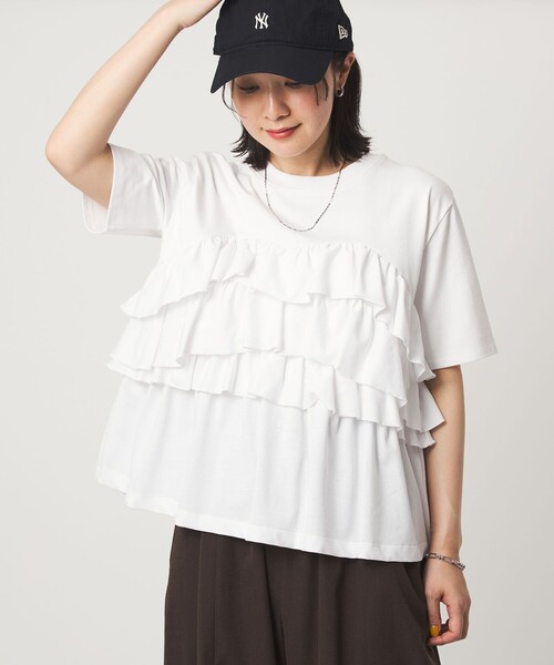 green label relaxing(グリーンレーベルリラクシング)の「【WEB限定】<at ease>フロント フリル ショートスリーブ カットソー(Tシャツ/カットソー・レディース・ホワイト/コバルトブルー/ブラック/ライトグレー・FREE)」の2枚目の写真