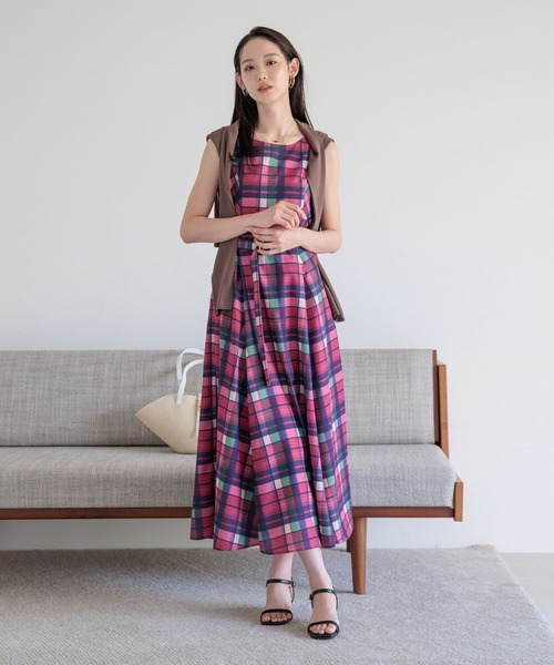 Andemiu(アンデミュウ)の「チェックノースリーブワンピース861242(ワンピース・レディース・ブルー/ピンク・FREE)」の7枚目の写真