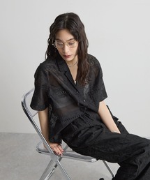パッチワーク風総刺繍半袖シャツジャケット