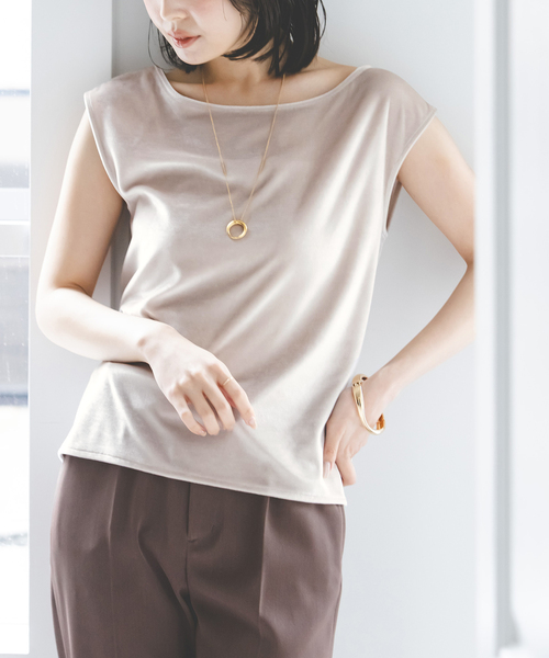 Noble(ノーブル)の「ベロア2WAYタンク(Tシャツ/カットソー・レディース・ベージュ/カーキ・FREE)」の1枚目の写真