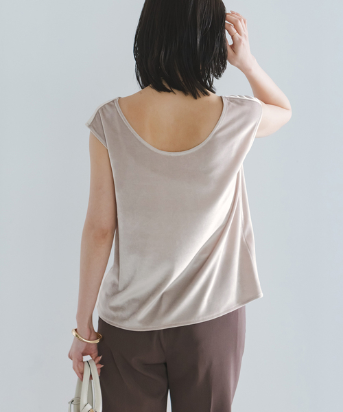 Noble(ノーブル)の「ベロア2WAYタンク(Tシャツ/カットソー・レディース・ベージュ/カーキ・FREE)」の10枚目の写真